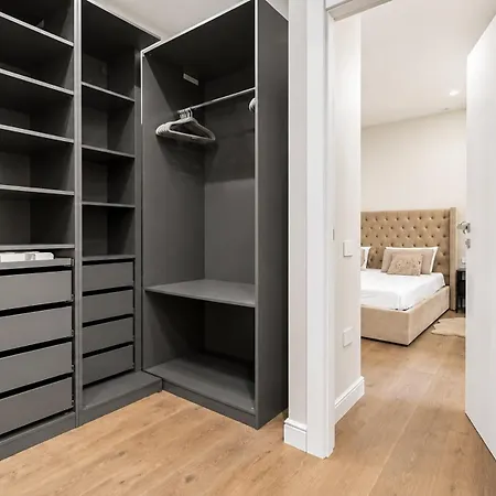Lussuoso Con Giardino Apartman *